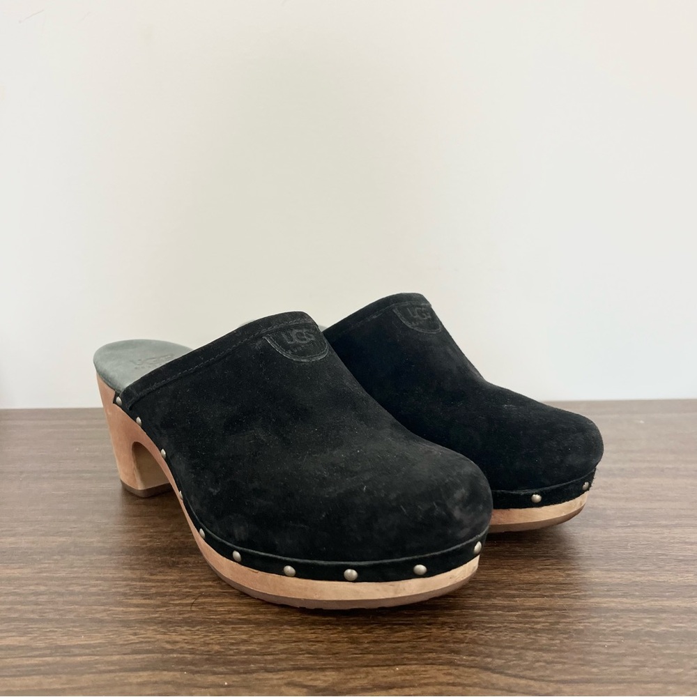 UGG Abbie Black Suede Winter Clogs Fleece Lined Studded Accents Mules Sz 6 Wood